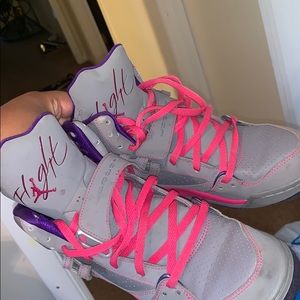 Jordan Flights Men’s 6.5 Women’s 8